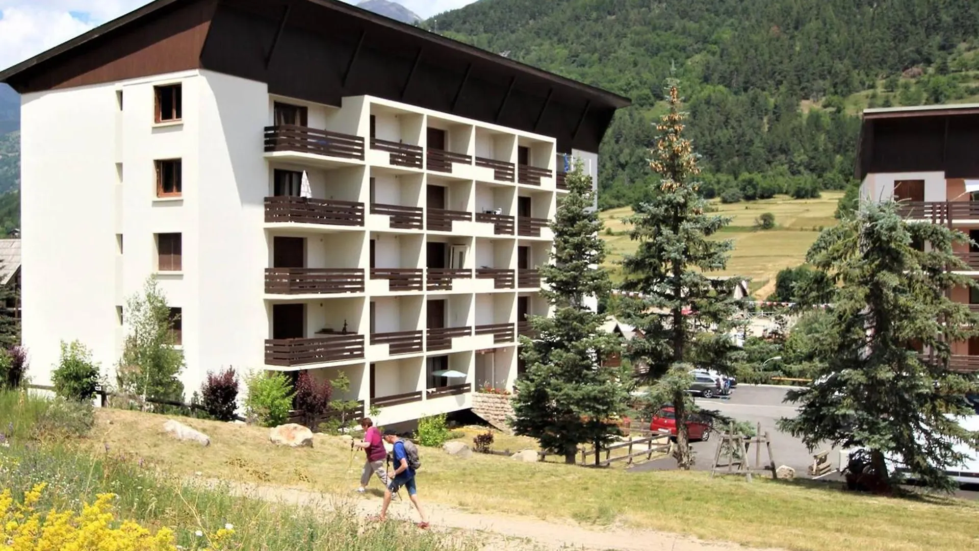 Apartment Studio Lumineux 4 Pers., Balcon Sud, Pieds Des Pistes - Serre Chevalier - Fr-1-330F-120